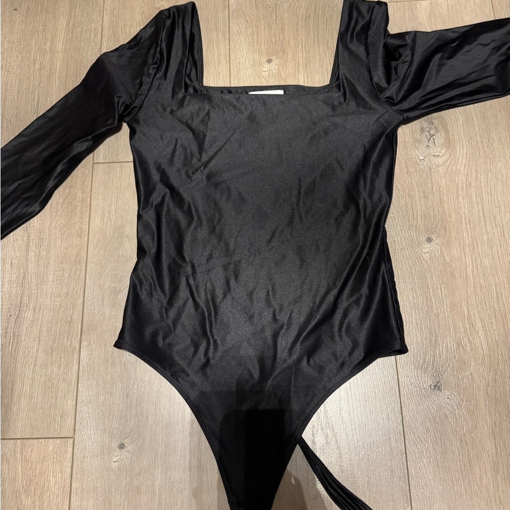 Aritzia Contour Black Long Sleeve Bodysuit